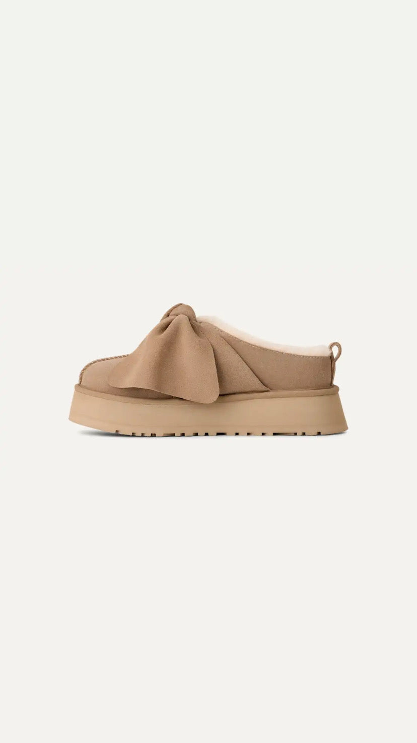 Platform Slip-on Bow