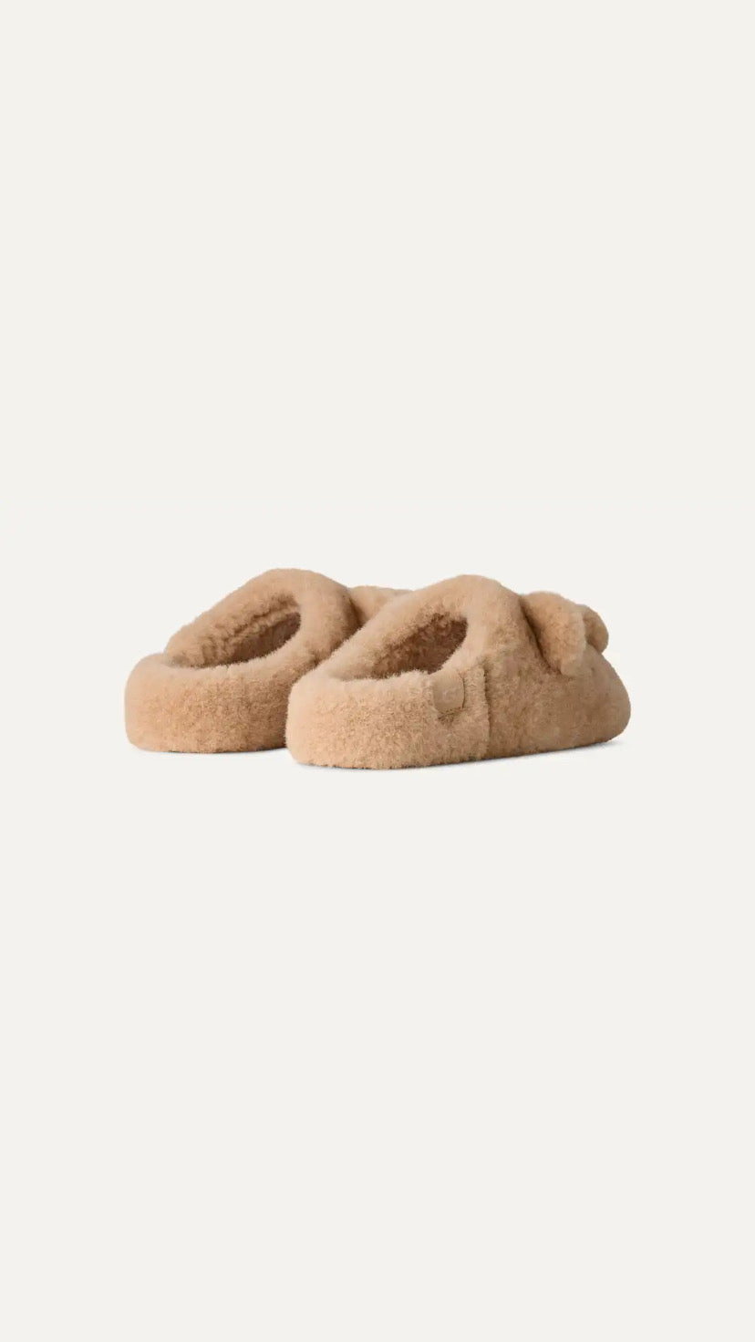 Elea Pooch Slip-On